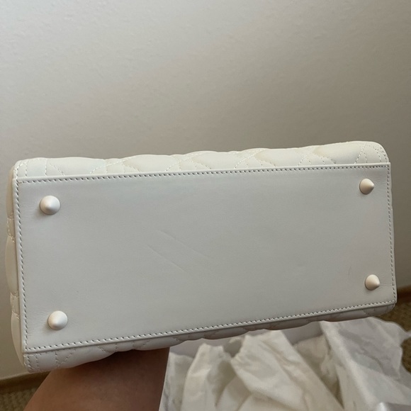 Lady Dior Ultra Matte white medium - Picture 10 of 16